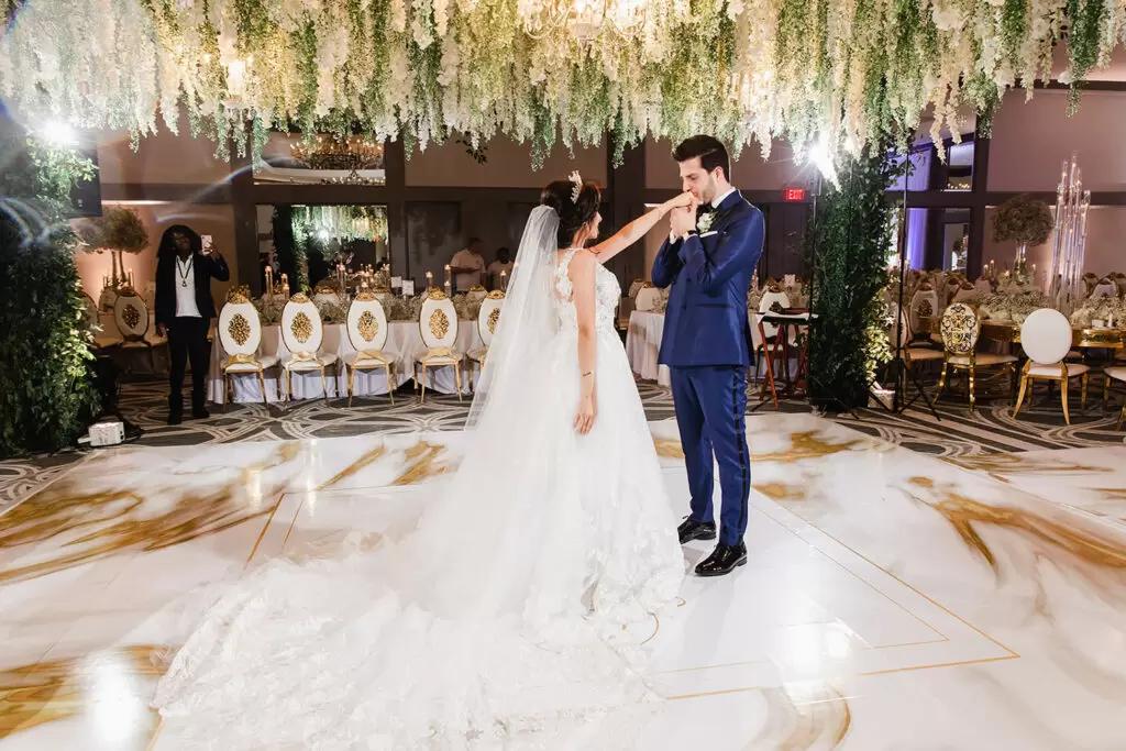 Wisteria, Baby's Breath, reception decor, omni houston, wedding decor, florist in houston, gold round table